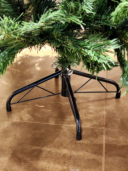 ÁRVORE TRADICIONAL MONTREAL 326 GALHOS 1,20CM