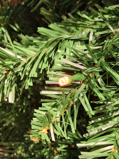 ÁRVORE PINHEIRO BAHREIN 1217 GALHOS 2,10CM COM 390 LEDS RGB COM FUNÇÕES